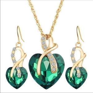Three piece  jewelry set